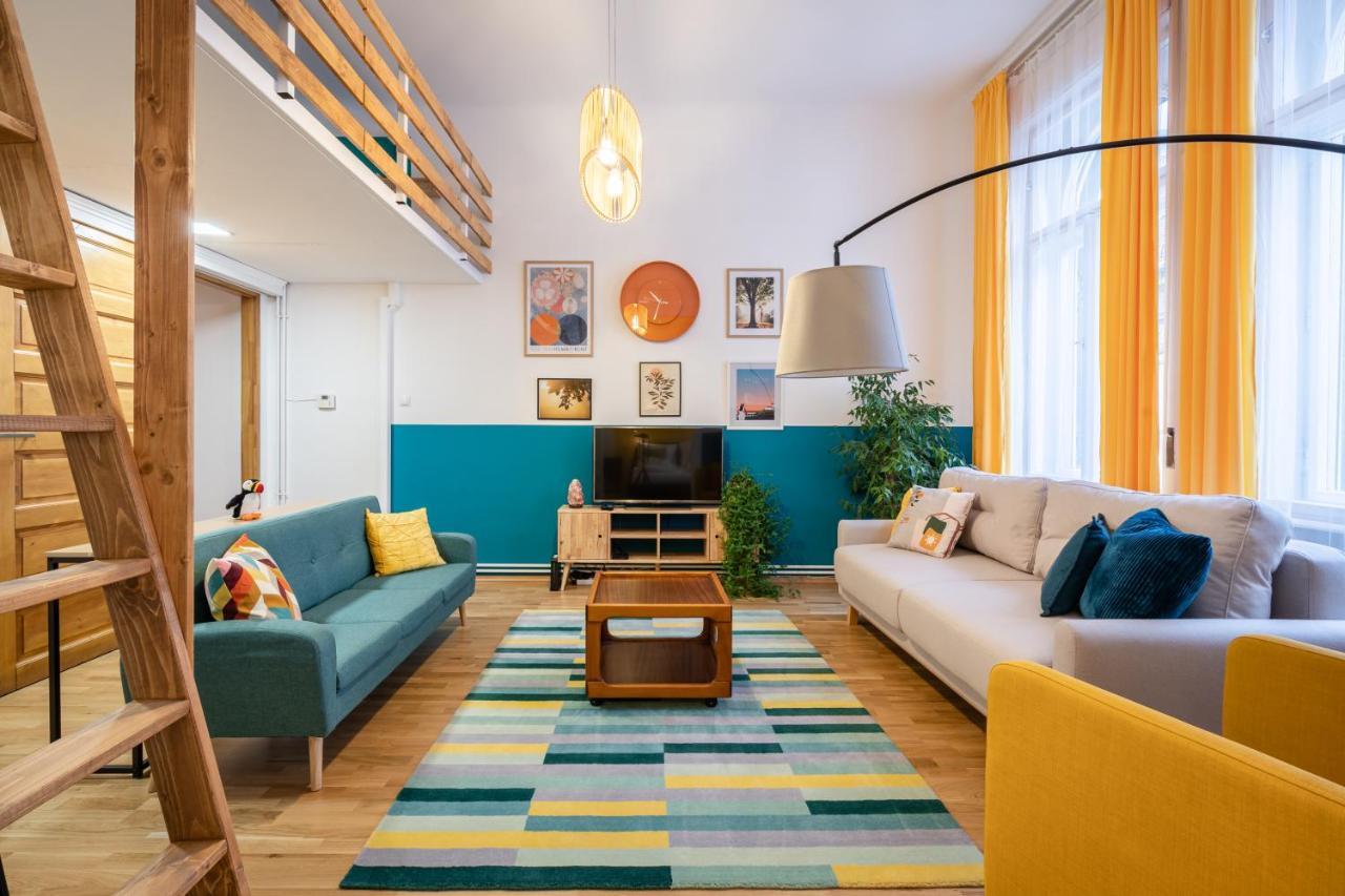 Live Star Apartment Budapeste Exterior foto